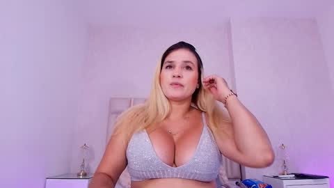 Snapshot of c_fox_ chatting on 2, 6, 2026 Carolina online show from 2, 6, 2026
