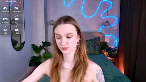 Polly online show from 2, 4, 2026