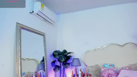 Cahitlin  online show from 14, 4, 2026