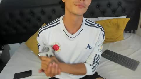 Snapshot of caliboyheat chatting on 22, 5, 2026 caliboyheat online show from 22, 5, 2026