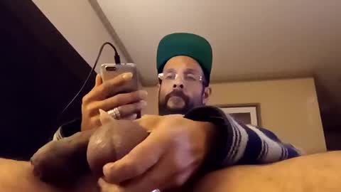Snapshot of calidickfoshow chatting on 14, 12, 2024 Hugh joh Meathammer online show from 14, 12, 2024