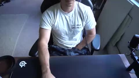 caliguyzrfun online show from 22, 4, 2026