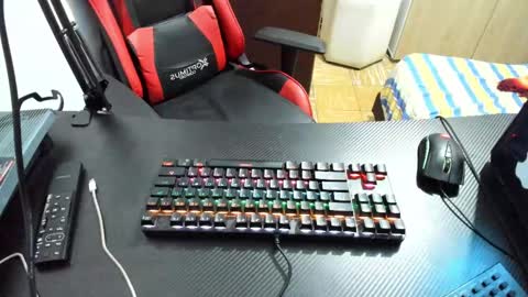 calihotcaliente27 online show from 22, 2, 2025