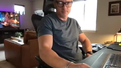 calirsedmo online show from 19, 12, 2025