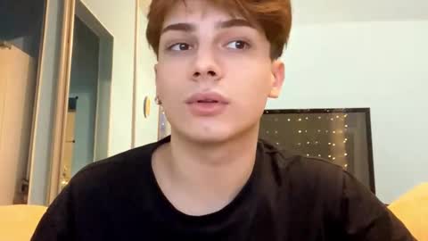 Snapshot of call__me_leo chatting on 1, 1, 2025 Call me Leo online show from 1, 1, 2025