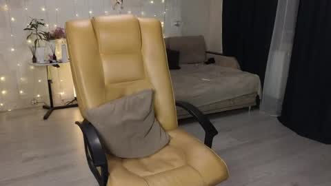 Snapshot of call_me_dasha chatting on 31, 5, 2026 Dasha inst dasha is nice online show from 31, 5, 2026
