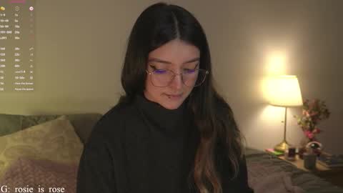 Snapshot of call_me_rosie chatting on 1, 10, 2025 online show from 1, 10, 2025
