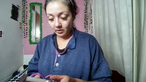 Snapshot of callme_lolas chatting on 15, 5, 2026 paula online show from 15, 5, 2026