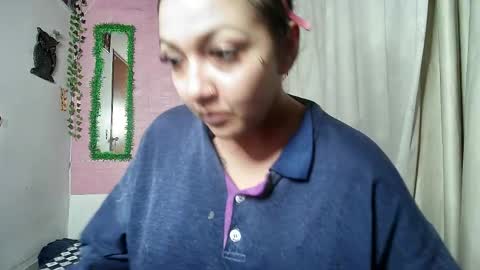 Snapshot of callme_lolas chatting on 17, 5, 2026 paula online show from 17, 5, 2026
