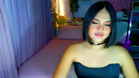 Mia online show from 8, 2, 2026