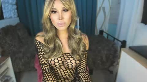 Snapshot of callmebythename_daisy chatting on 28, 4, 2026 A STINGY MAN IS A SIGN OF UNWELLINGNESS. online show from 28, 4, 2026