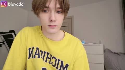 Snapshot of callmenineoneseven chatting on 25, 5, 2026 Nick online show from 25, 5, 2026