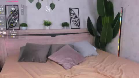 Renesmy online show from 25, 7, 2026