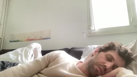 Snapshot of calmetvolupte chatting on 19, 10, 2025 calmetvolupte online show from 19, 10, 2025