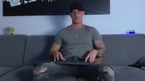Calvin  online show from 13, 12, 2024