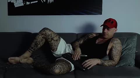 Calvin  online show from 22, 10, 2025