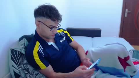 Snapshot of calvinjohnlad chatting on 5, 1, 2025 Calvinjohnlad online show from 5, 1, 2025