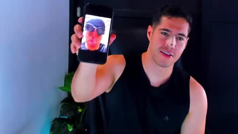 Snapshot of camara110 chatting on 1, 12, 2024 camara110 online show from 1, 12, 2024