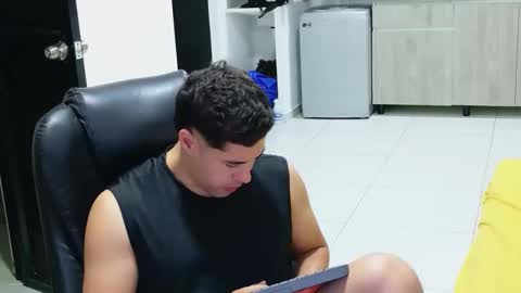 Snapshot of camara110 chatting on 17, 3, 2026 camara110 online show from 17, 3, 2026