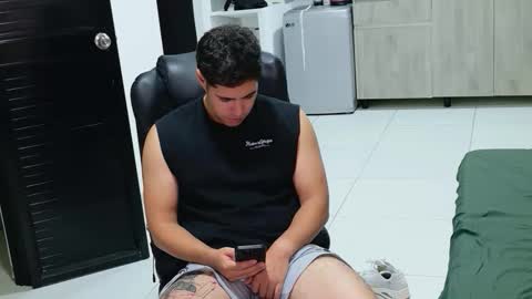 Snapshot of camara110 chatting on 27, 3, 2026 camara110 online show from 27, 3, 2026