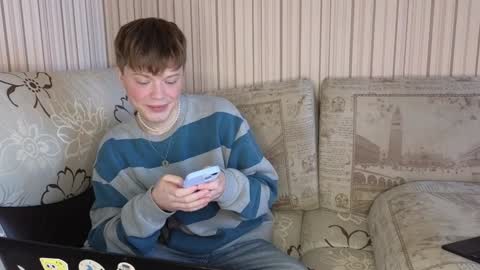 Snapshot of cameron_crowly chatting on 28, 1, 2025 Cameron online show from 28, 1, 2025