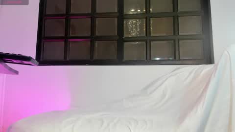 Snapshot of cameron_cutee chatting on 4, 10, 2025 Cameron Cutee online show from 4, 10, 2025