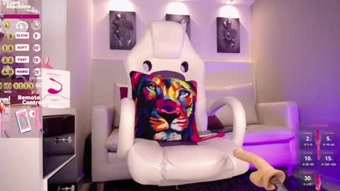 Snapshot of cameron_venus chatting on 11, 1, 2025 Venus online show from 11, 1, 2025