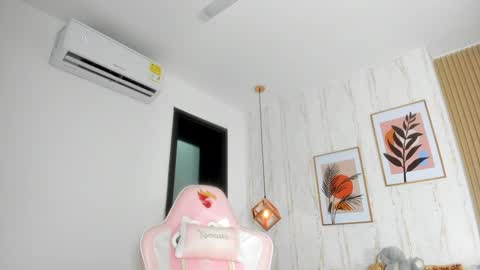 Cameron  online show from 23, 1, 2025