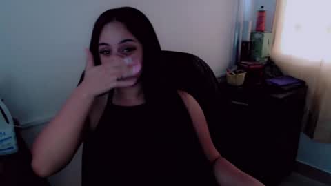 Snapshot of cami_bunnygirlx chatting on 17, 12, 2024 CAMI online show from 17, 12, 2024