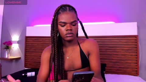 camiestrada online show from 15, 1, 2025