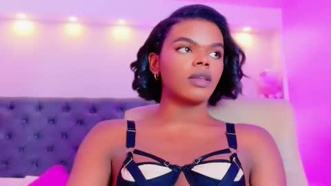 camiestrada online show from 25, 9, 2025