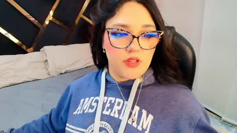 Camila Osorio online show from 15, 4, 2026