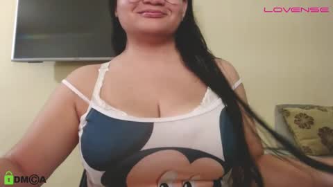 Snapshot of camiilahotxxx chatting on 8, 10, 2025 Camila online show from 8, 10, 2025