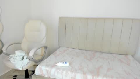 Cami online show from 1, 2, 2025