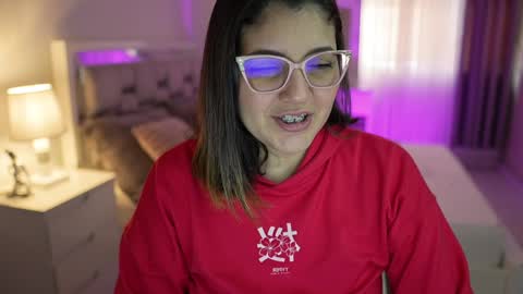 Camila buitrago online show from 2, 12, 2024