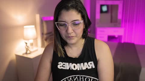 Camila buitrago online show from 15, 12, 2024