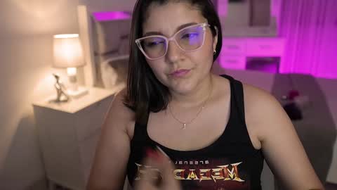 Camila buitrago online show from 23, 12, 2024