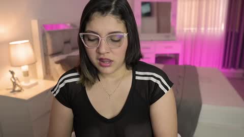 Camila buitrago online show from 25, 12, 2024