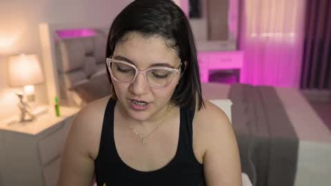 Camila buitrago online show from 1, 1, 2025