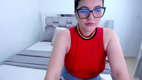 Snapshot of camila_buitrago chatting on 8, 5, 2026 Camila buitrago online show from 8, 5, 2026