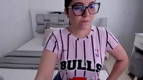 Camila buitrago online show from 24, 6, 2026