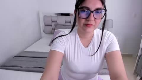 Camila buitrago online show from 30, 6, 2026