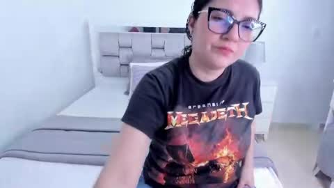 Camila buitrago online show from 3, 7, 2026