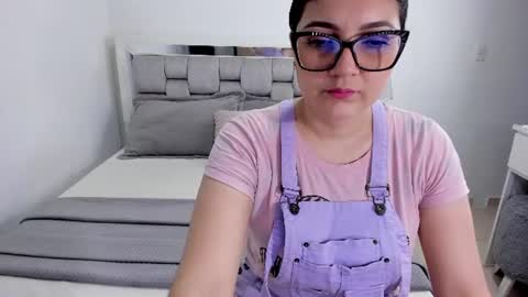 Camila buitrago online show from 13, 7, 2026