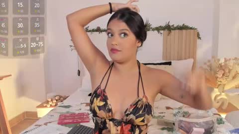 Snapshot of camila_bustamante_ chatting on 6, 1, 2026 camila_bustamante_ online show from 6, 1, 2026