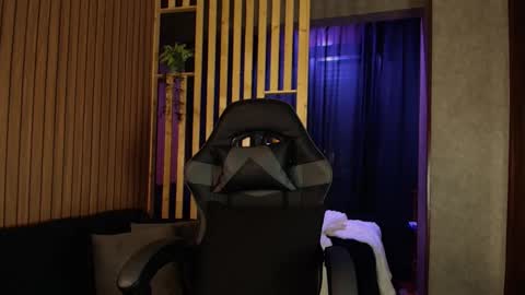    online show from 24, 3, 2026