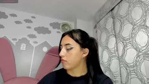 Snapshot of camilahunter__ chatting on 4, 3, 2025 Camila online show from 4, 3, 2025