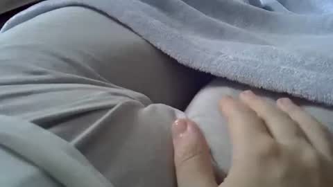 flash 50 tokens BIG CLIT  tits pussy. masturbation big clit 150 tokens fingers inside pussy 1000 tk  pump big clit 300 tk online show from 17, 1, 2026