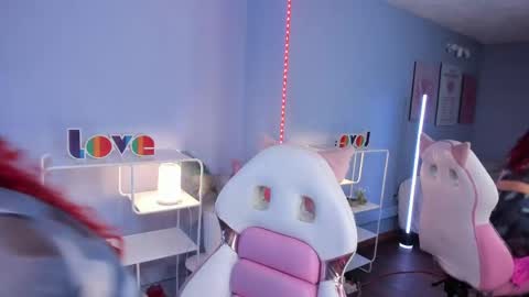 Camila  online show from 18, 4, 2026