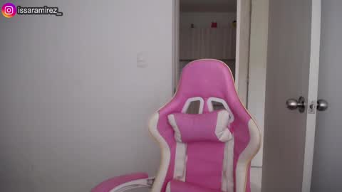 X IGcamiryan01 online show from 18, 5, 2026